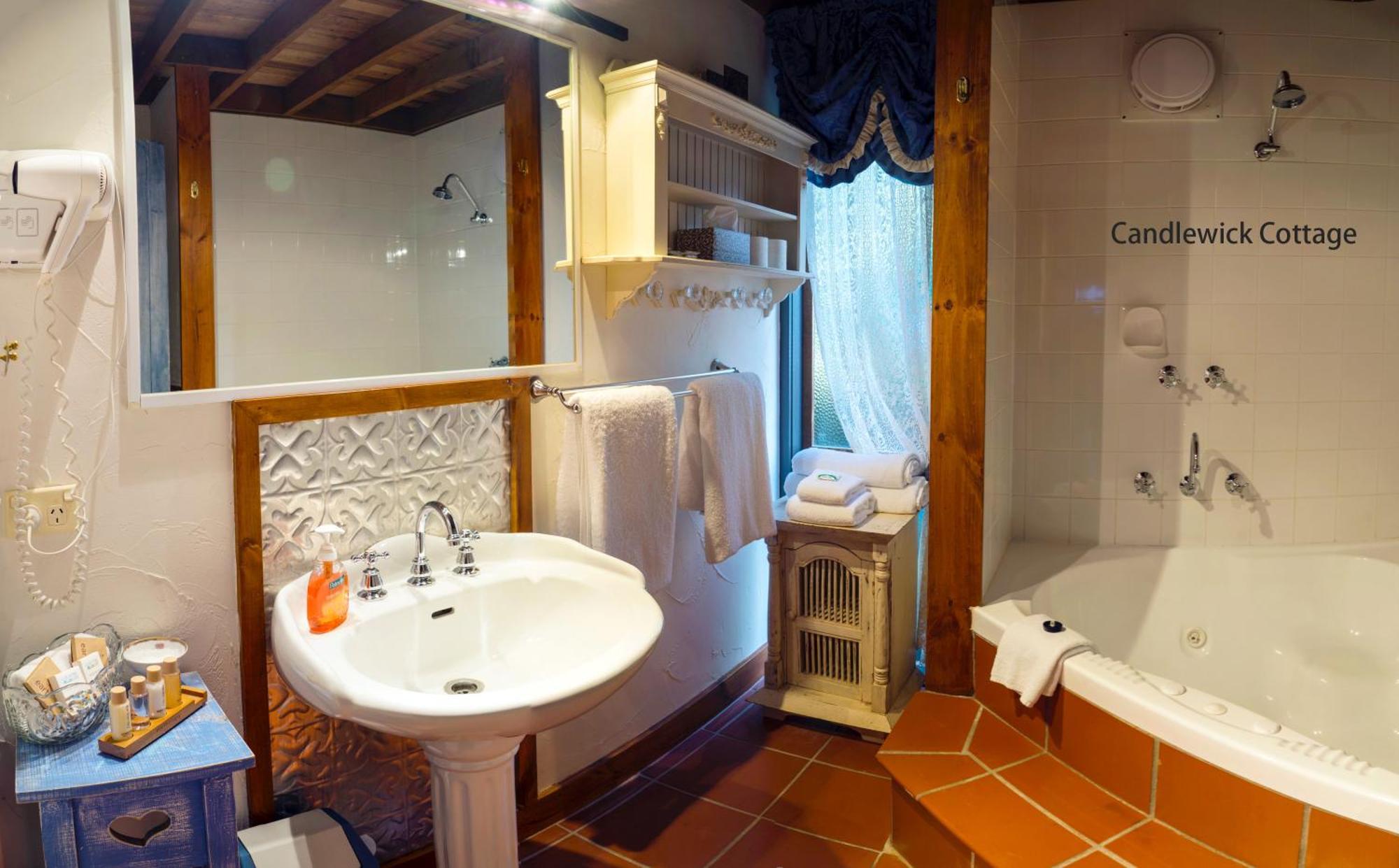 Observatory Cottages Mount Dandenong Room photo